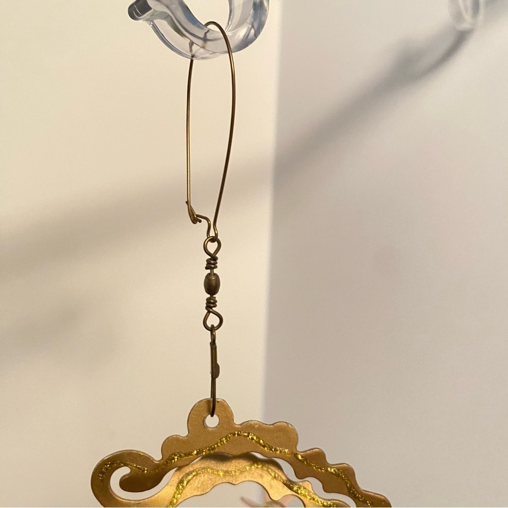 Silvestri Fanciful Flights By Karen Rossi Mom Metal Art Hanging Ornament - Picture 14 of 15